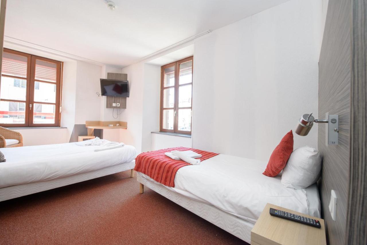 Hotel Des Voyageurs Pont-de-Roide Екстер'єр фото
